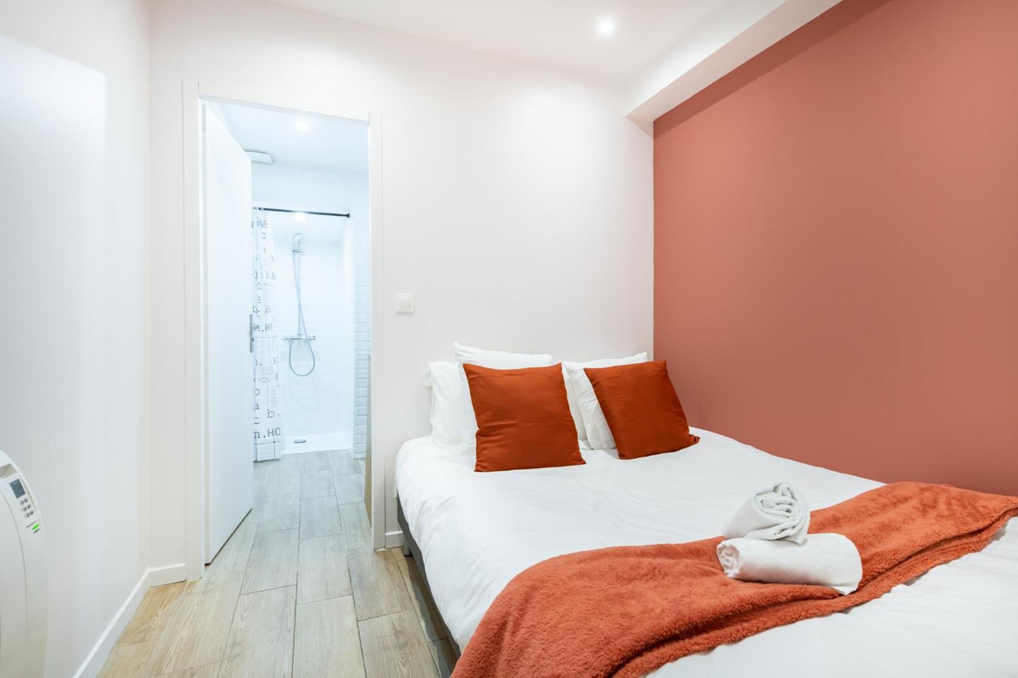 Sud Passion - Ferrer Nine - Cosy Avec Balcon Apartment Gardanne Phòng bức ảnh